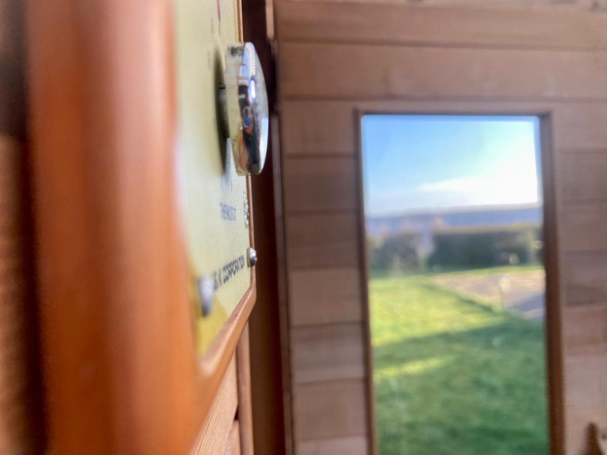 3 Pers. Holiday Home Sonnenschein With Fenced Garden And Infrared Sauna Anjum 外观 照片